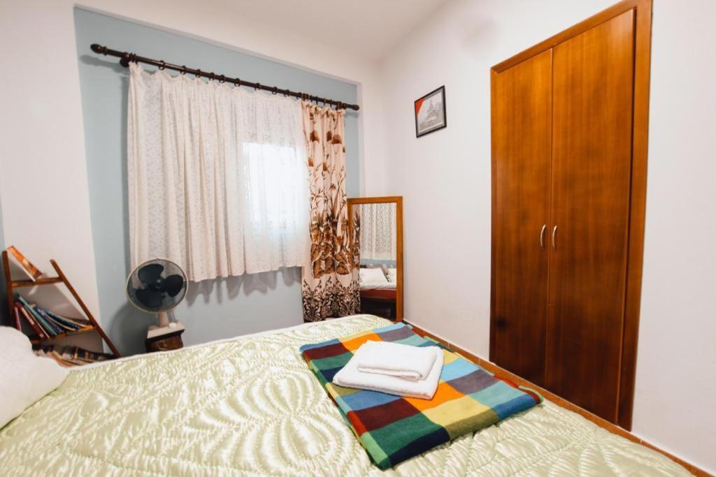 Bb Apartament Lägenhet Gjirokastër Exteriör bild